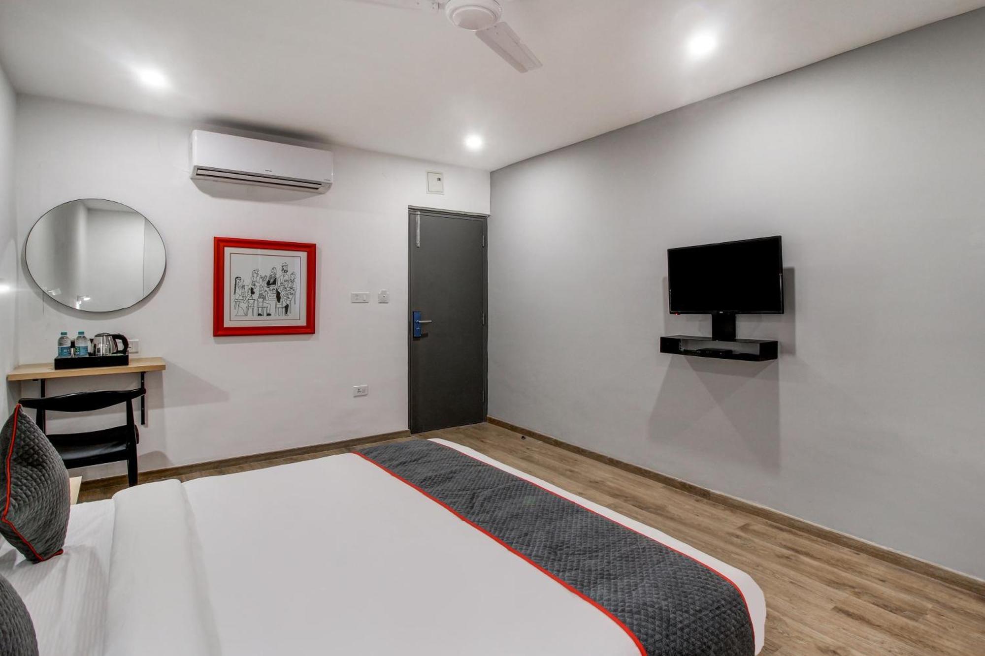 Super Townhouse Rcc Majestic 397 Lb Nagar Ξενοδοχείο Χιντεραμπάντ Εξωτερικό φωτογραφία