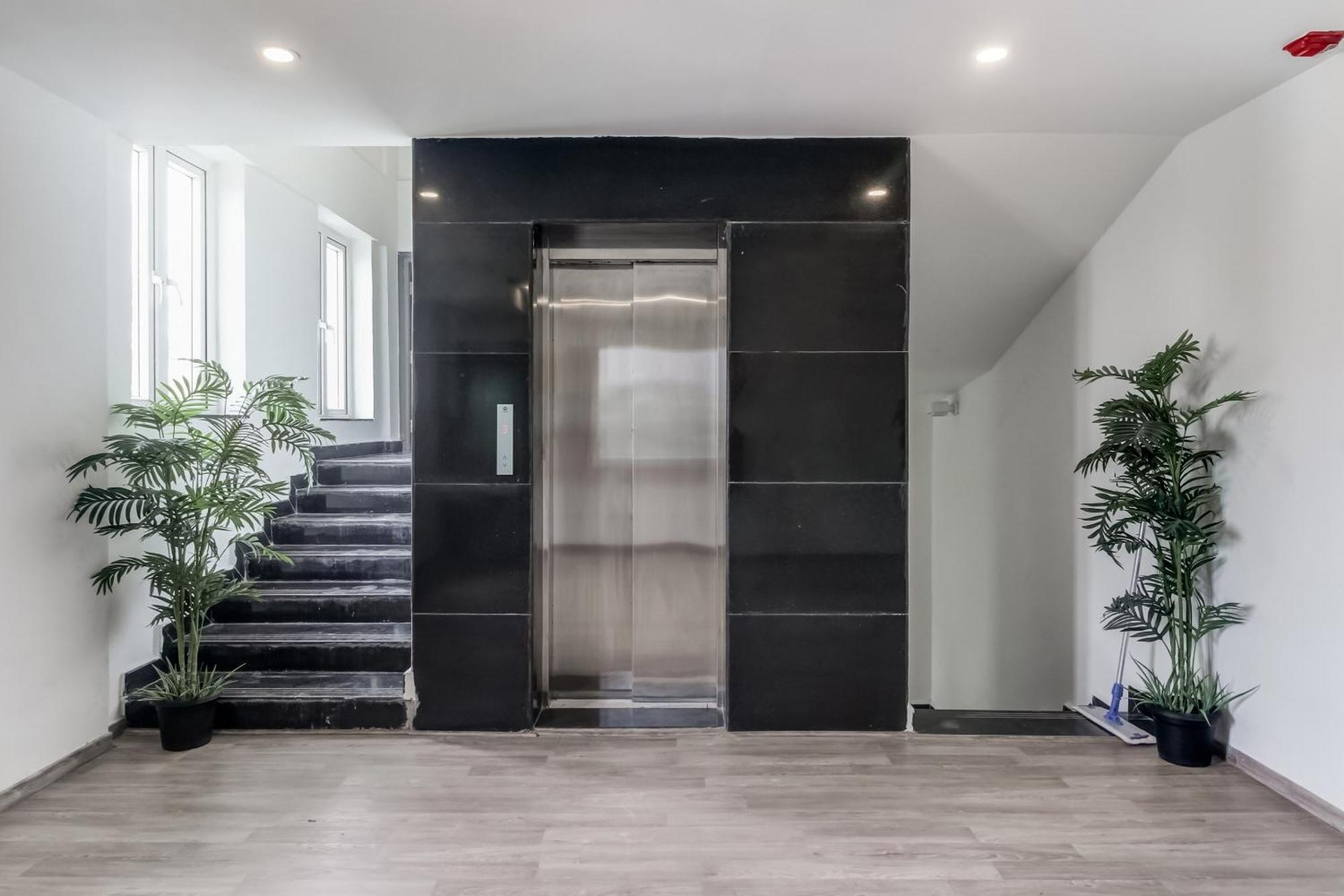 Super Townhouse Rcc Majestic 397 Lb Nagar Ξενοδοχείο Χιντεραμπάντ Εξωτερικό φωτογραφία