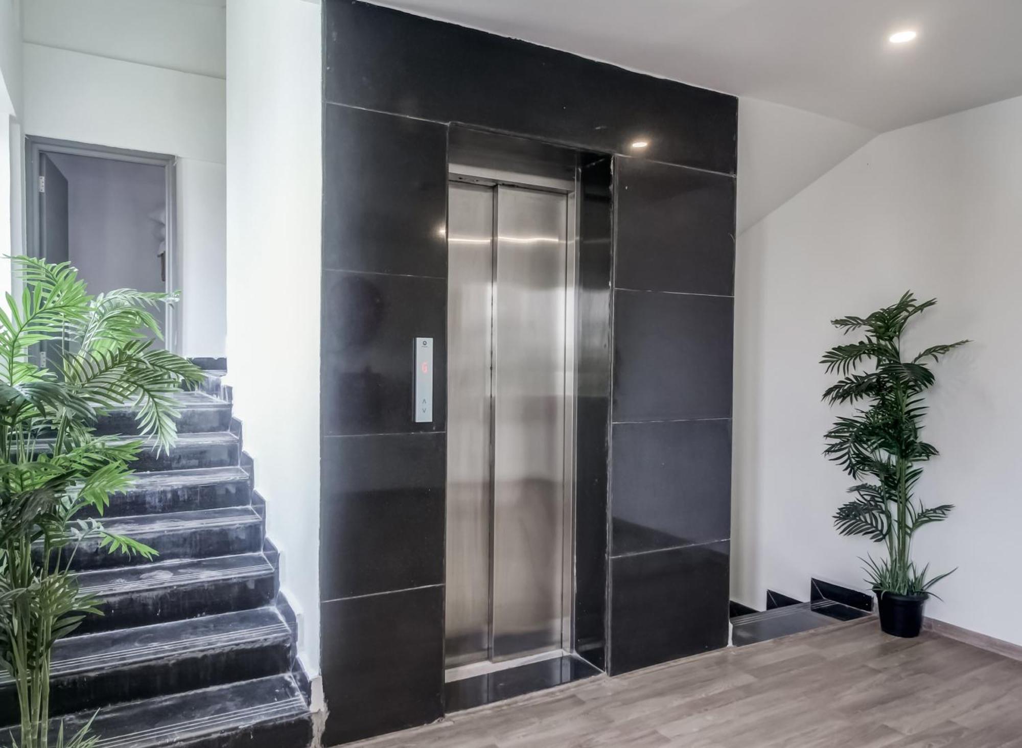 Super Townhouse Rcc Majestic 397 Lb Nagar Ξενοδοχείο Χιντεραμπάντ Εξωτερικό φωτογραφία