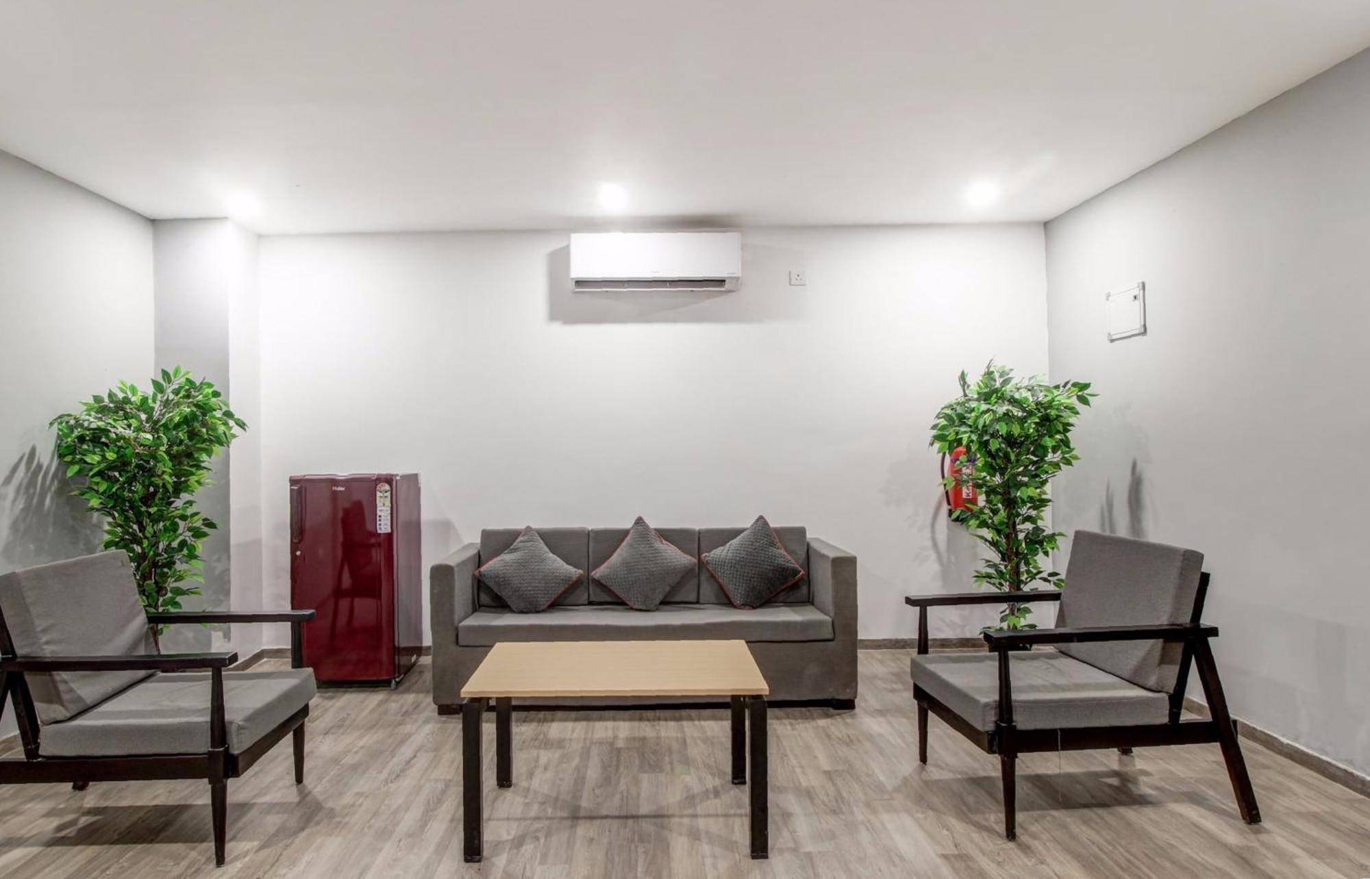 Super Townhouse Rcc Majestic 397 Lb Nagar Ξενοδοχείο Χιντεραμπάντ Εξωτερικό φωτογραφία