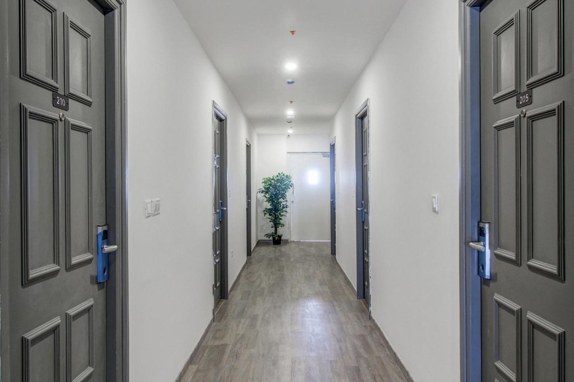 Super Townhouse Rcc Majestic 397 Lb Nagar Ξενοδοχείο Χιντεραμπάντ Εξωτερικό φωτογραφία